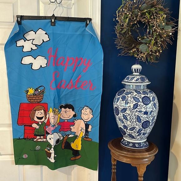 NWOT Peanuts 100% Polyester Happy Easter Snoopy and Friend Outside Garden Flag - Picture 1 of 4
